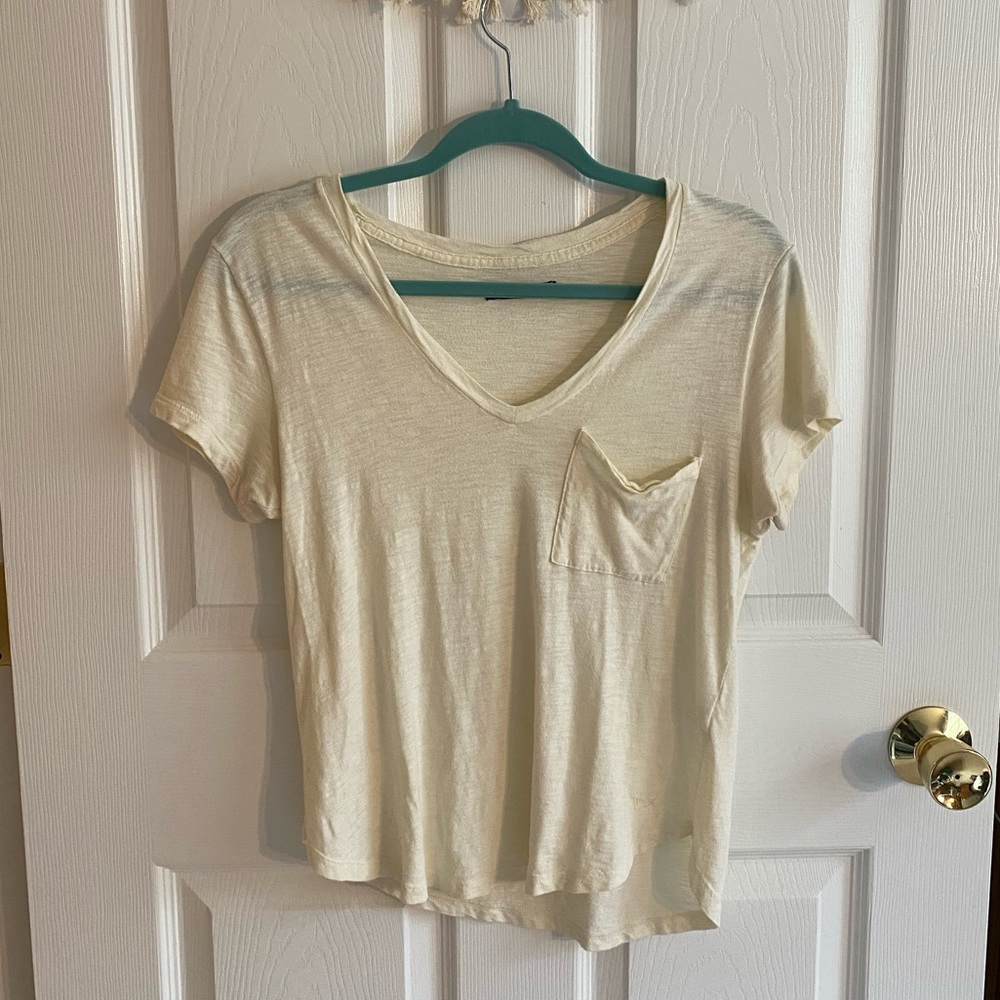 Comfy Yellow Abercombie & Fitch Tee